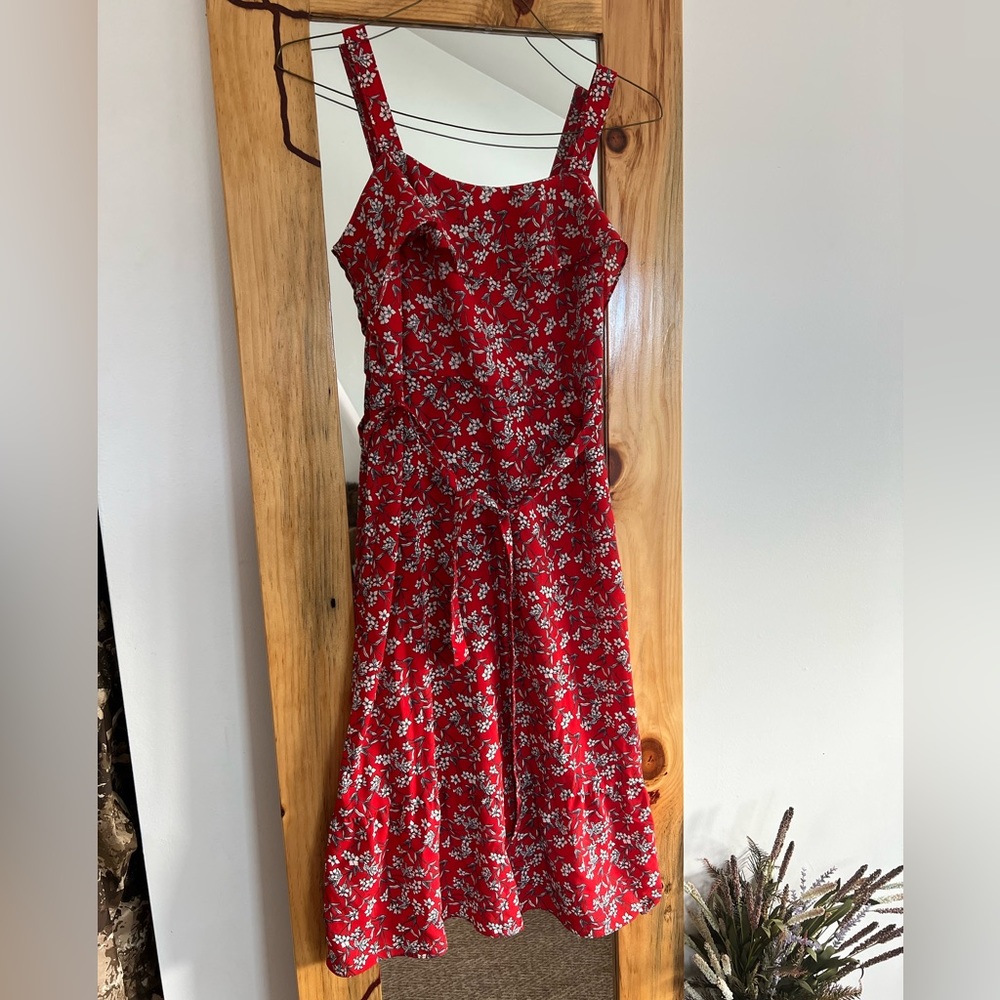 Banana Republic red and white floral tie waist dress, size 2